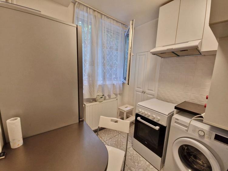 Garsonieră decomandată, mobilată în Floreasca