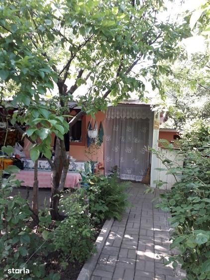 Teren de 1150 mp, în Podu Roș