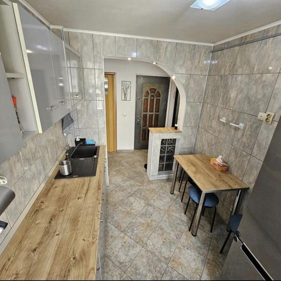 Apartament cu 2 camere semidecomandat în Titan