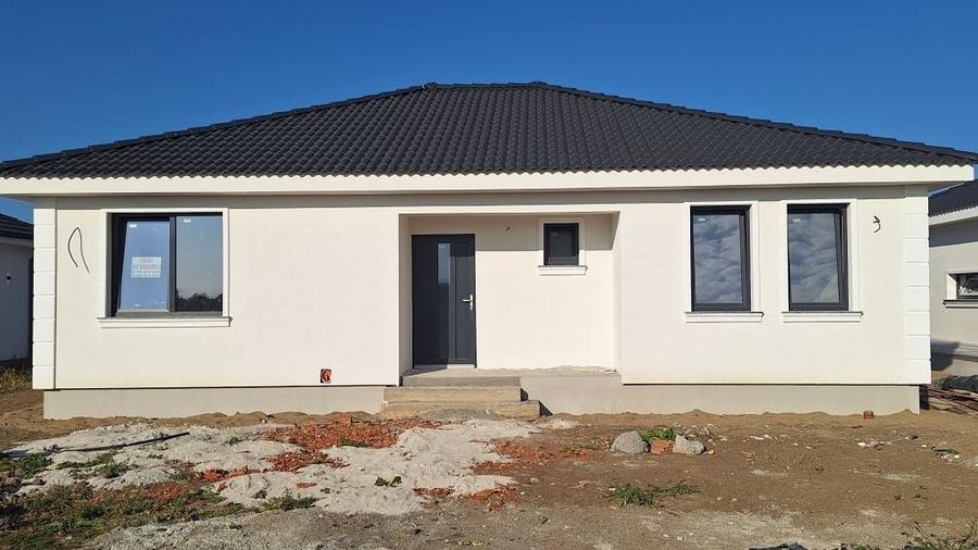Casă cu 3 camere în Central