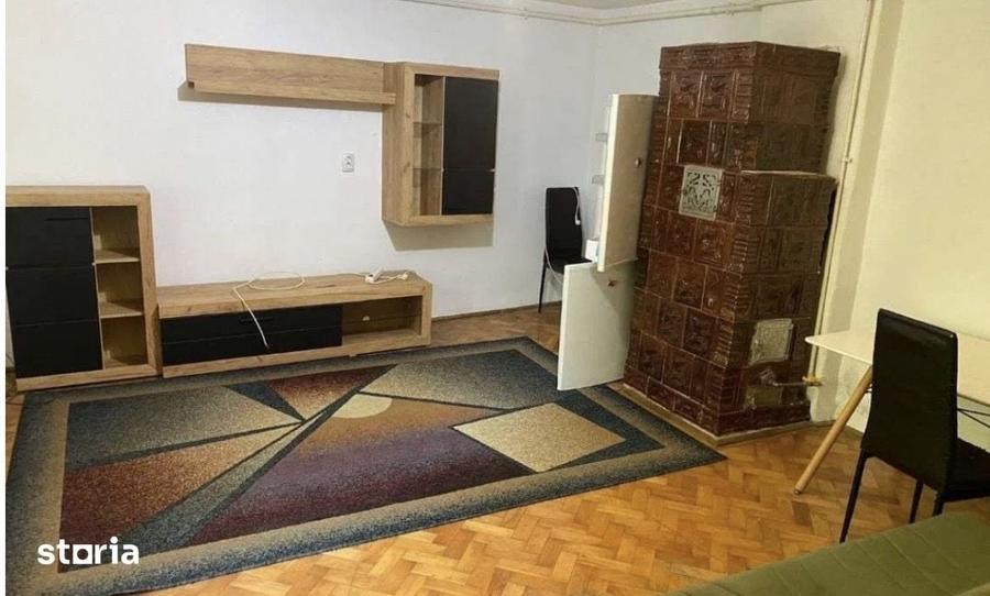 Casă cu 2 camere decomandat cu Teren 65 Mp în Foișorul de Foc