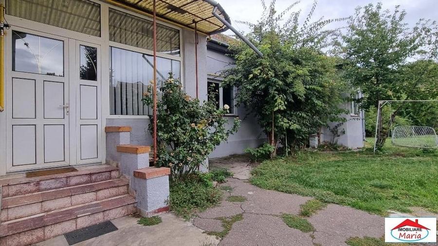 Casă cu 7 camere cu Canalizare în Semicentral