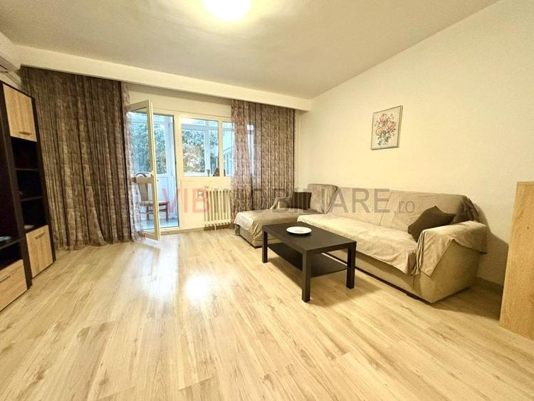 Apartament cu 3 camere decomandat în Gara de Nord