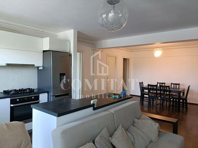 Apartament cu 2 camere semidecomandat, mobilat în Florești
