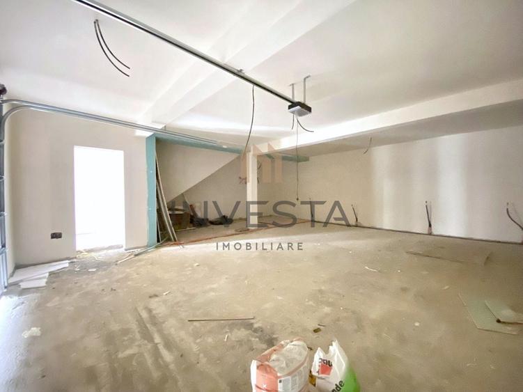 Duplex cu 4 camere cu Canalizare în Europa