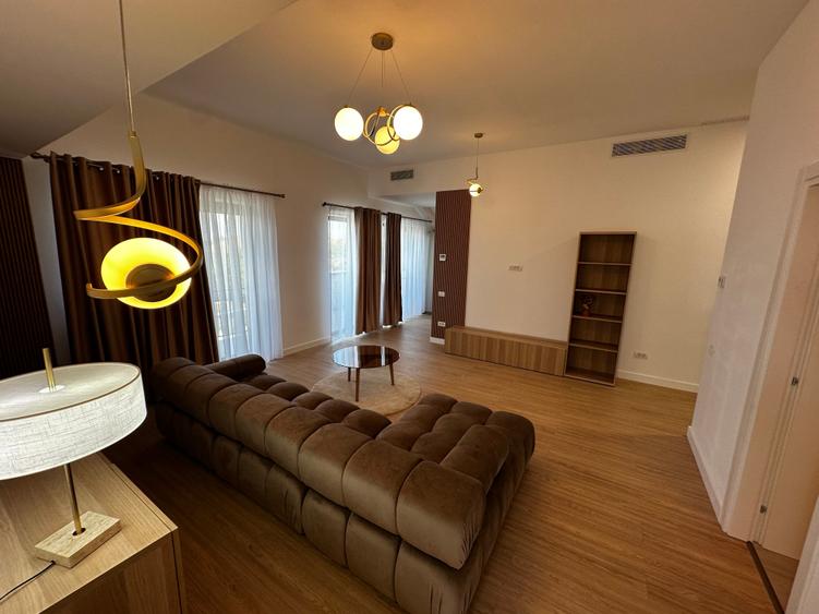 Apartament cu 2 camere semidecomandat în Sisești