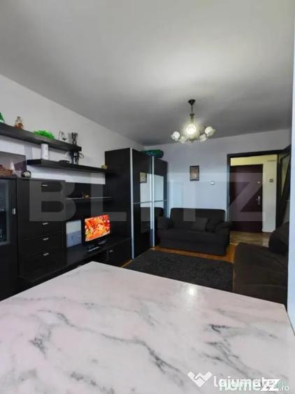 Apartament cu 2 camere decomandat în Predeal