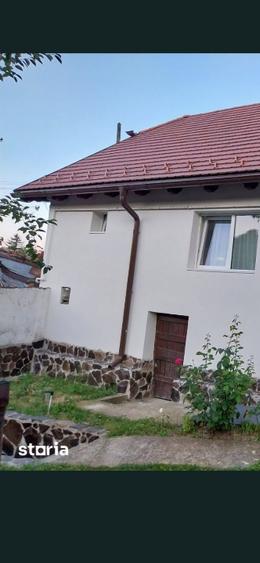 Casă individuală cu 2 camere cu Teren 315 Mp în Schei