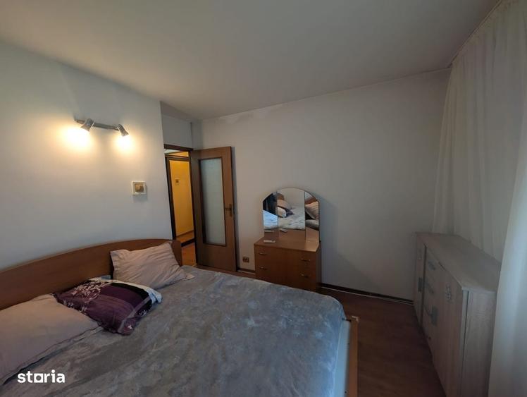 Apartament cu 3 camere decomandat în 9 Mai