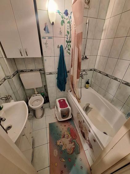 Apartament cu 3 camere nedecomandat în Șagului