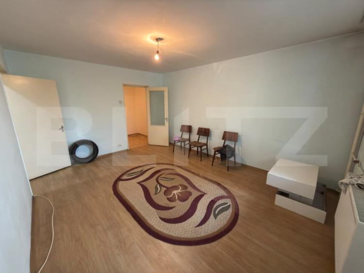 Apartament cu 2 camere decomandat în Vest