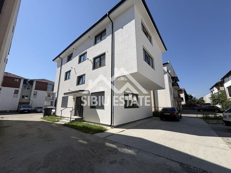 Apartament cu 3 camere decomandat în Șelimbăr