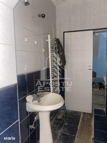 Casă cu 5 camere cu Teren 397 Mp în Crișan