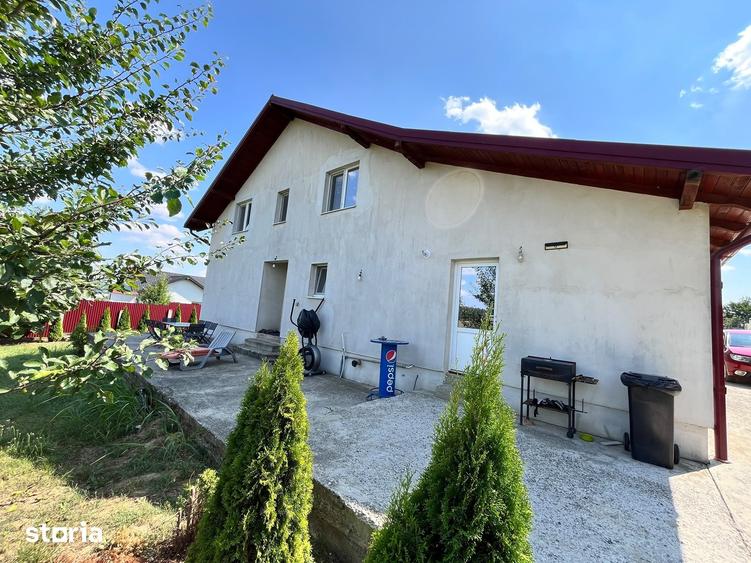 Casă cu 6 camere cu Teren 2200 Mp în Central