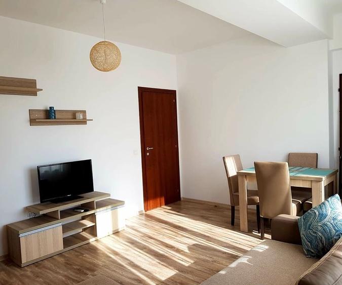 Inchiriez apartament decomandat 2 camere Mamaia Summerland - 7