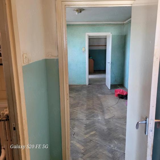 Apartament cu 2 camere semidecomandat în Central