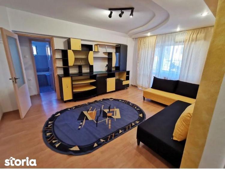 Apartament cu 3 camere, mobilat în Central