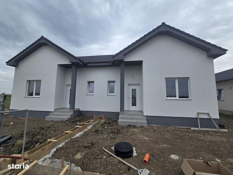 Casă cu 3 camere în Central