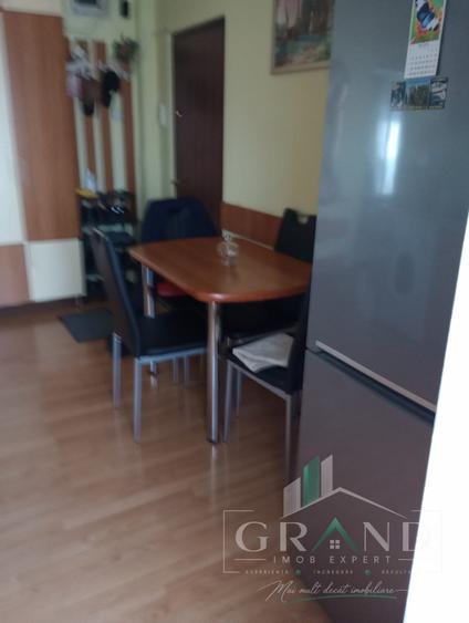Apartament cu 2 camere decomandat, mobilat în Zorilor