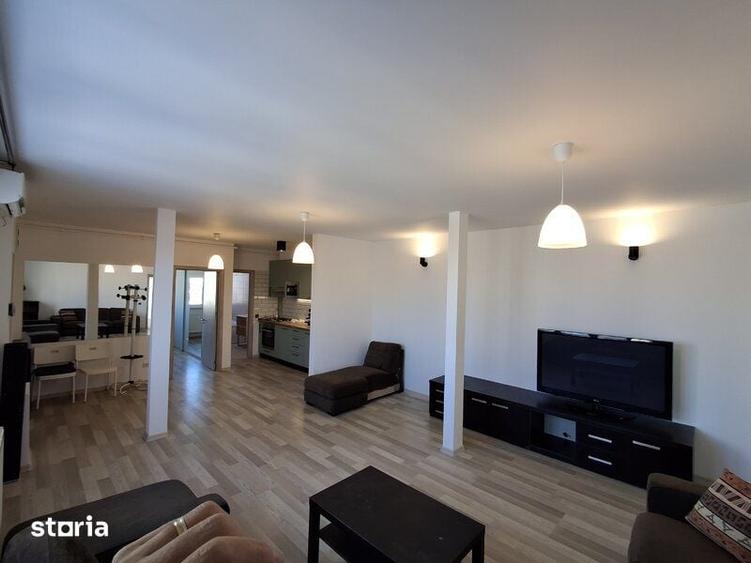 Apartament cu 3 camere semidecomandat în Floreasca
