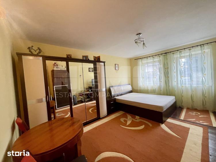 Casă cu 4 camere cu Teren 2350 Mp în Central