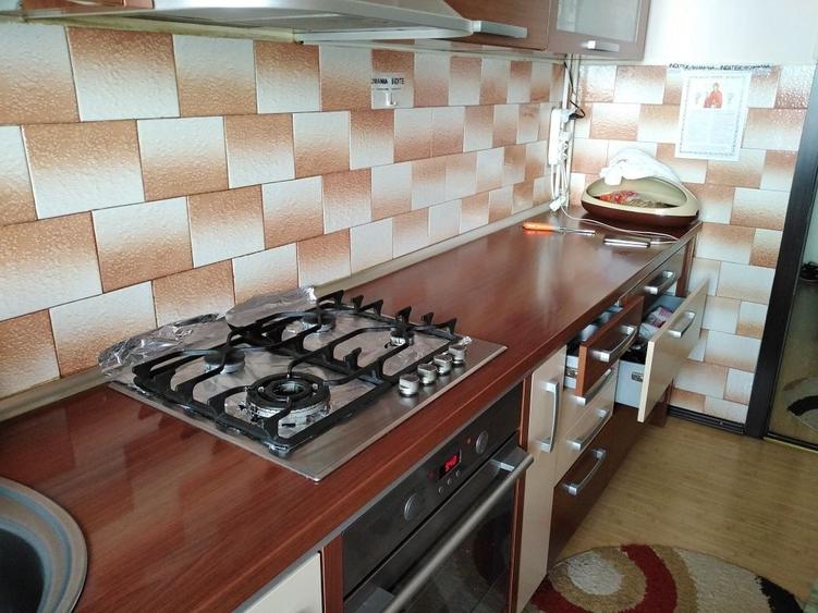 Apartament cu 2 camere decomandat în Exterior Vest