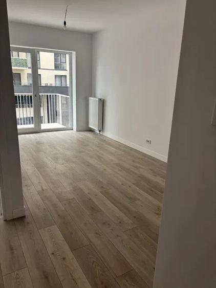 Garsonieră decomandată în Baza 3
