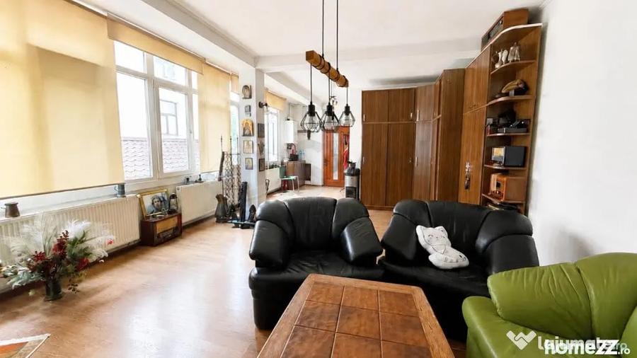 Apartament cu 3 camere decomandat în Iancului