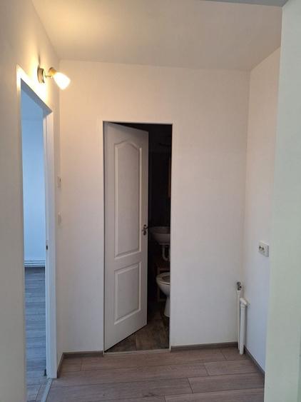 Apartament cu 2 camere decomandat în Micro 16