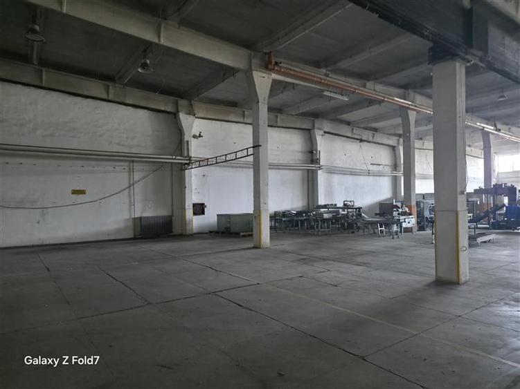 Spațiu industrial, de 2,250 mp, în Central