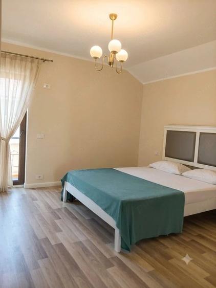 Casă cu Teren 240 Mp în Narciselor