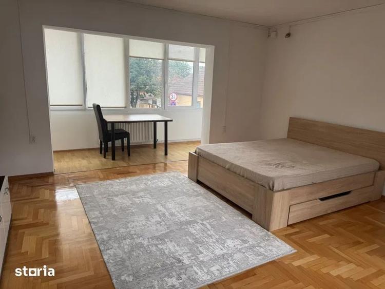 Garsonieră decomandată în Bartolomeu