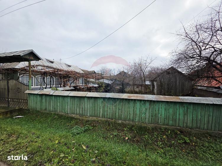 Casă cu 4 camere în Rocna