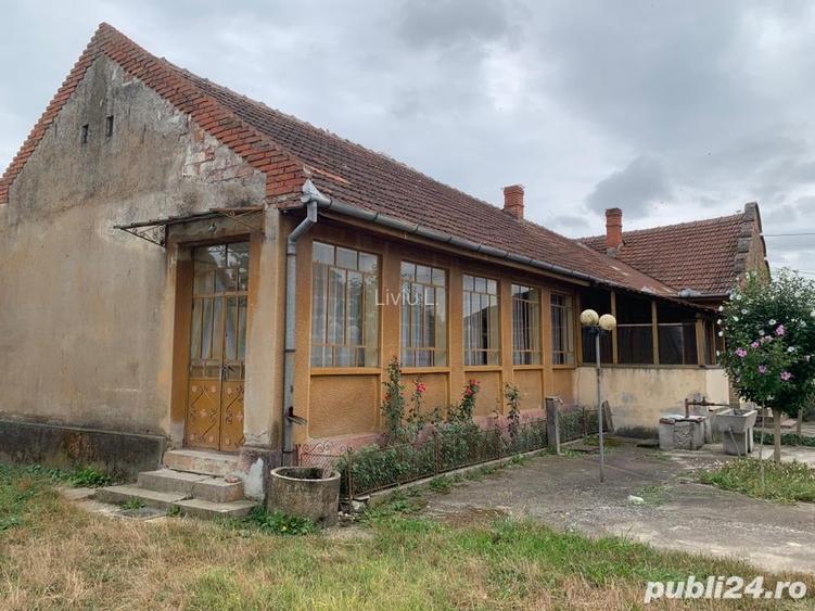 De vanzare 2 case la Belin?