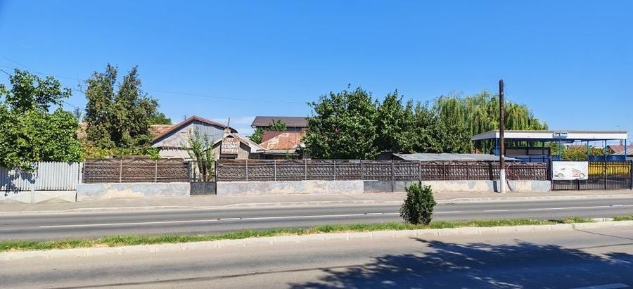 Casă cu 4 camere în Exterior Vest
