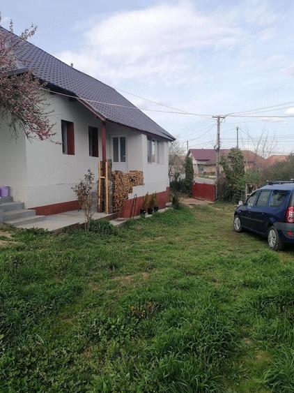 Casă cu 3 camere cu Teren 900 Mp în Sânmihaiu Almașului