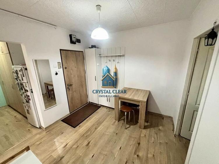 Apartament cu 3 camere decomandat în Dâmbu Pietros