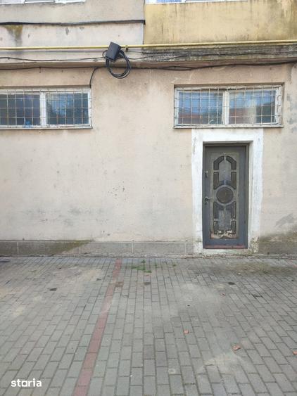 Spațiu comercial, de 68 mp, în Central