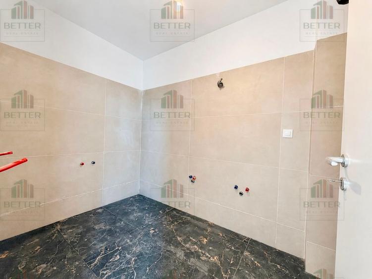 Penthouse cu 3 camere semidecomandat în Metalurgiei