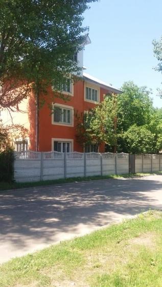 Casă individuală cu 5 camere cu Canalizare în Independenței