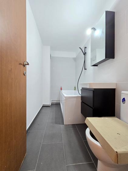 Apartament cu 3 camere decomandat, mobilat în 13 Septembrie