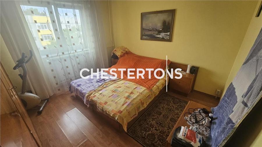 Apartament cu 3 camere decomandat, mobilat în Drumul Sării