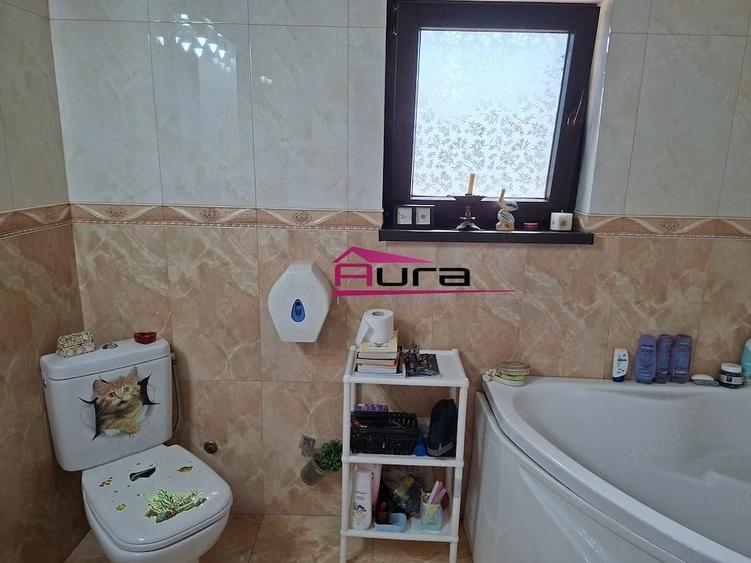Casă cu Teren 162 Mp în Central