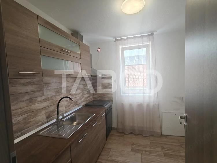 Casă cu 4 camere cu Teren 200 Mp în Central