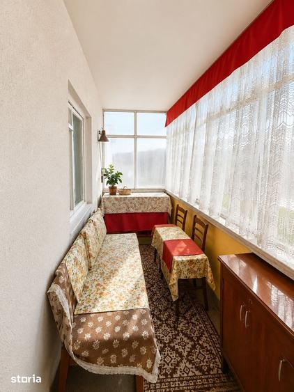 Apartament cu 3 camere decomandat în Nufărul