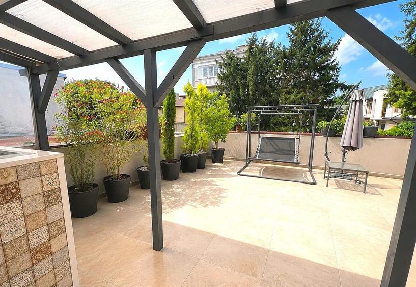 Apartament cu 3 camere decomandat, mobilat în Calea Călărașilor