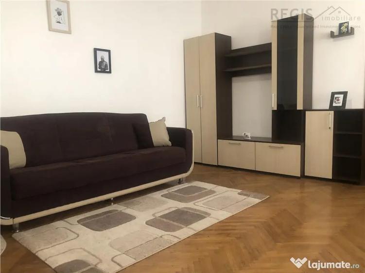 Apartament cu 2 camere nedecomandat, mobilat în Centrul Istoric