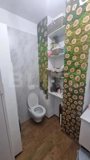 Apartament cu 3 camere semidecomandat în Central