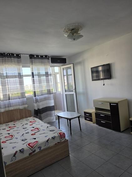 Apartament cu 2 camere semidecomandat în Titan