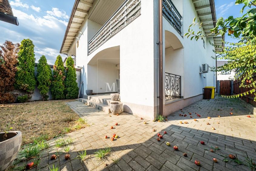 Apartament cu 3 camere decomandat, mobilat în Șelimbăr